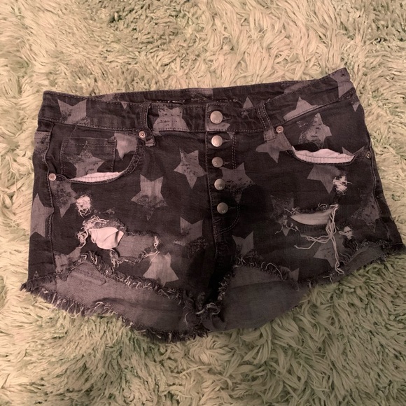 Pants - Short Star 5 Button Shorts